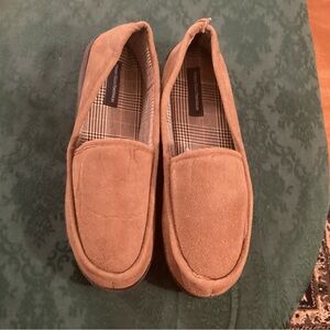 Perry Ellis Men’s Slip On Slippers Size L 9.5 -10.5 Casual Shoes Tan Loafers